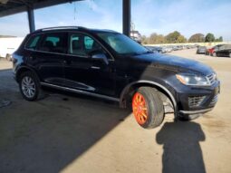 
										2017 Volkswagen Touareg full									