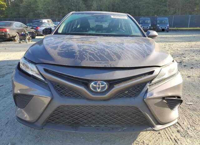 
								2020 Toyota Camry se full									