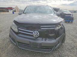 
										2013 Volkswagen Touareg full									