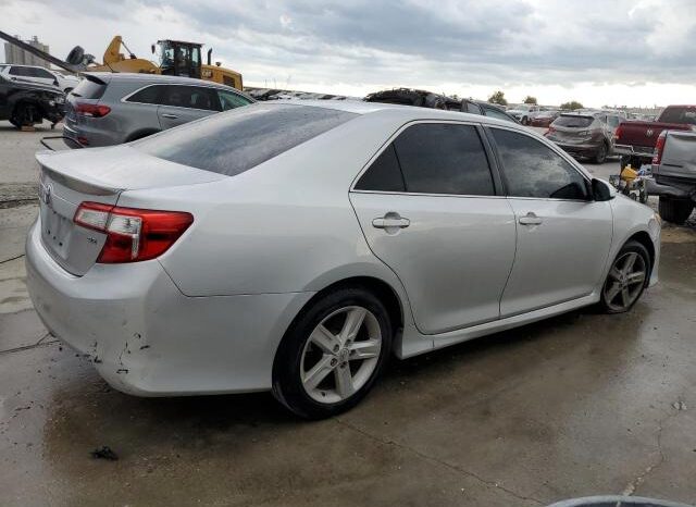 
								2013 Toyota Camry full									