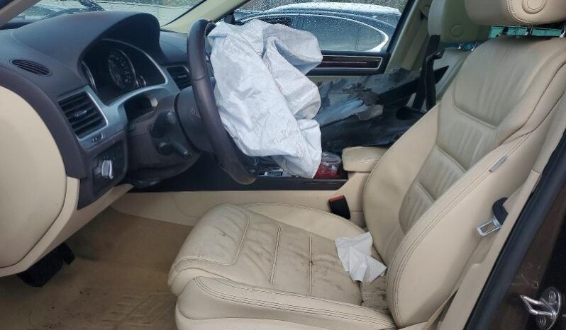 
								2014 Volkswagen Touareg full									