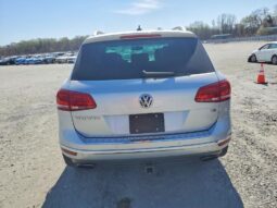 
										2016 Volkswagen Touareg full									