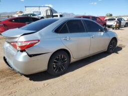 
										2016 Toyota Camry le full									
