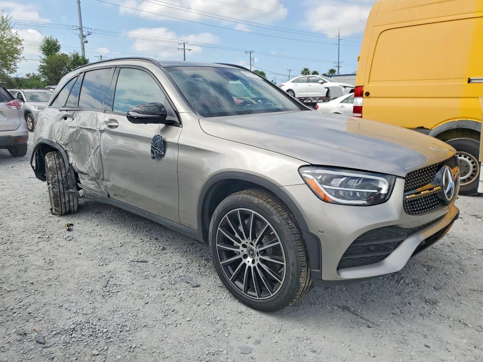 2021 Mercedes-benz Glc
