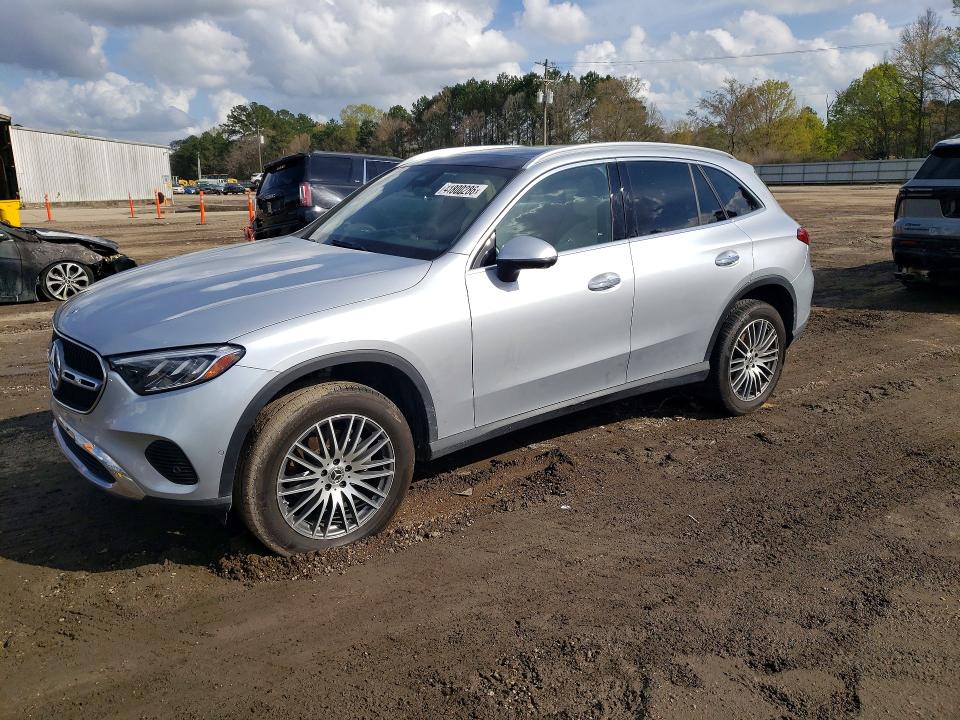 2024 Mercedes-benz Glc