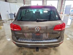 
										2015 Volkswagen Touareg full									
