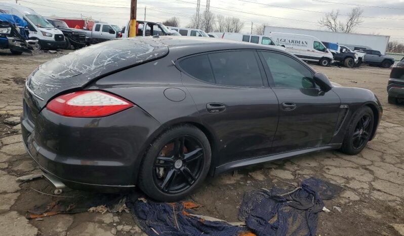 
								2011 Porsche Panamera full									