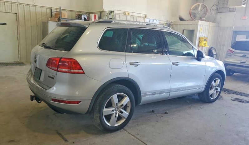 
								2013 Volkswagen Touareg full									