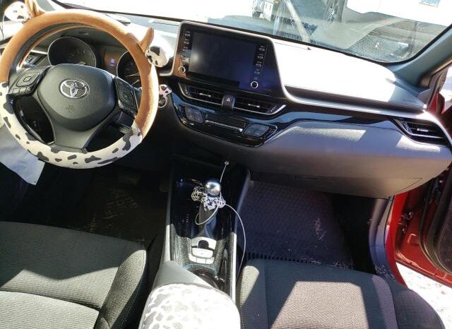 
								2019 Toyota C-hr full									