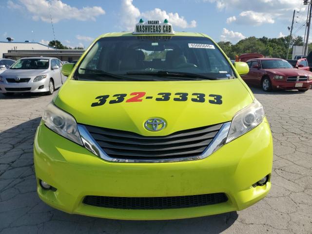 2014 Toyota Sienna xle