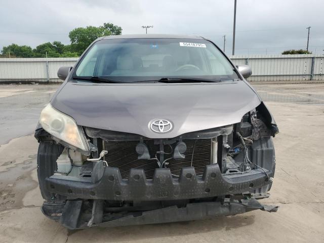 2012 Toyota Sienna xle