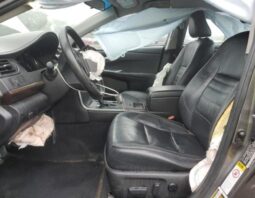 
										2016 Toyota Camry le full									