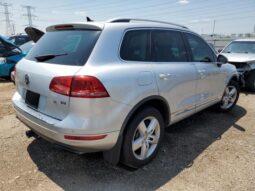 
										2012 Volkswagen Touareg full									