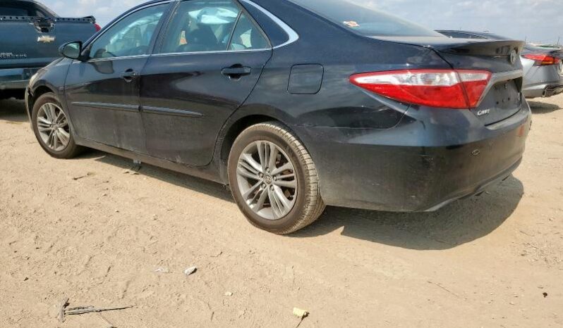 
								2017 Toyota Camry le full									