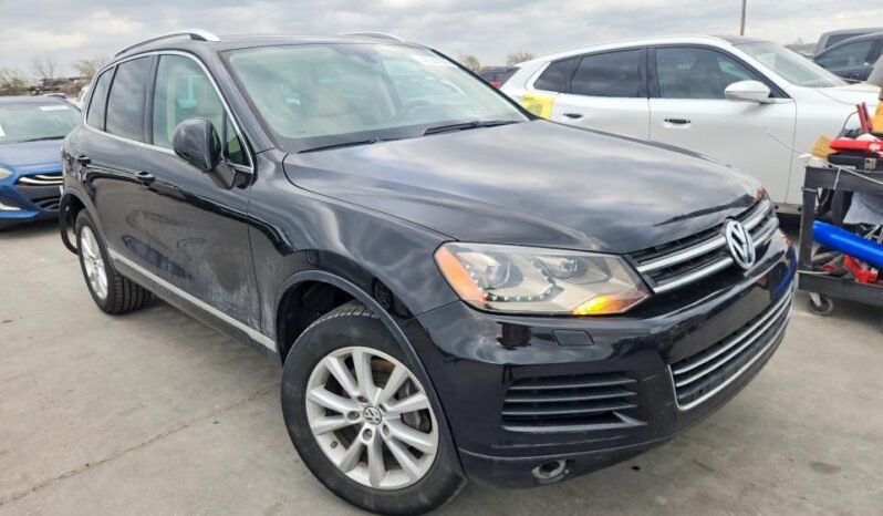 
								2013 Volkswagen Touareg full									