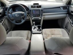 
										2012 Toyota Camry base full									