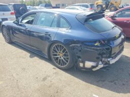 
										2018 Porsche Panamera full									