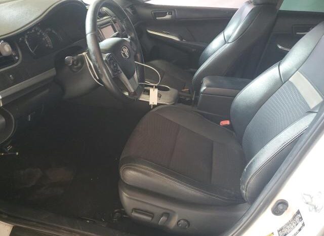 
								2012 Toyota Camry base full									