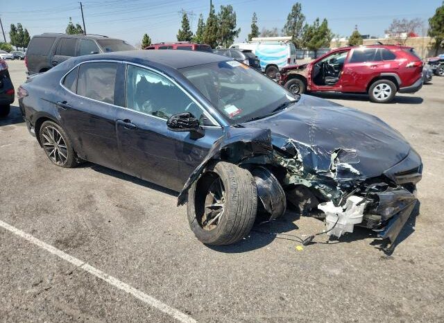 
								2021 Toyota Camry full									