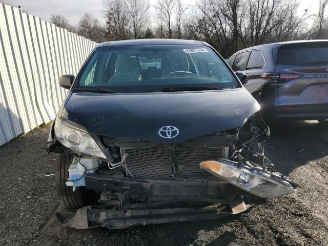 2016 Toyota Sienna