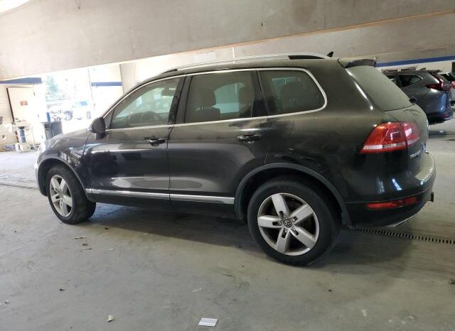
								2014 Volkswagen Touareg full									