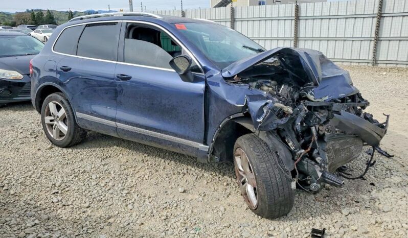 
								2012 Volkswagen Touareg full									