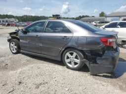 
										2014 Toyota Camry full									