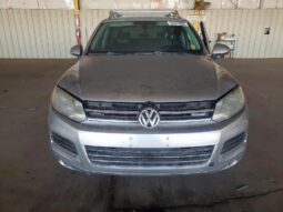 
										2011 Volkswagen Touareg full									