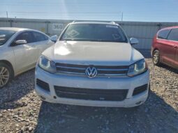 
										2013 Volkswagen Touareg full									