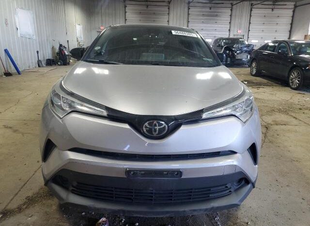 
								2019 Toyota C-hr full									