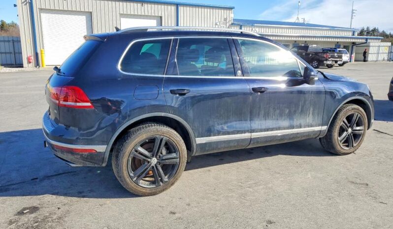 
								2017 Volkswagen Touareg full									