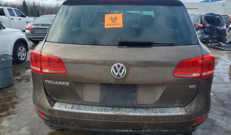 
								2014 Volkswagen Touareg full									