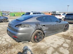 
										2015 Porsche Panamera full									