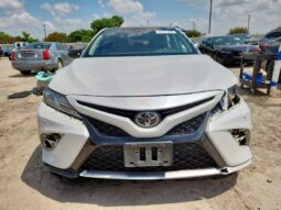 
										2018 Toyota Camry full									