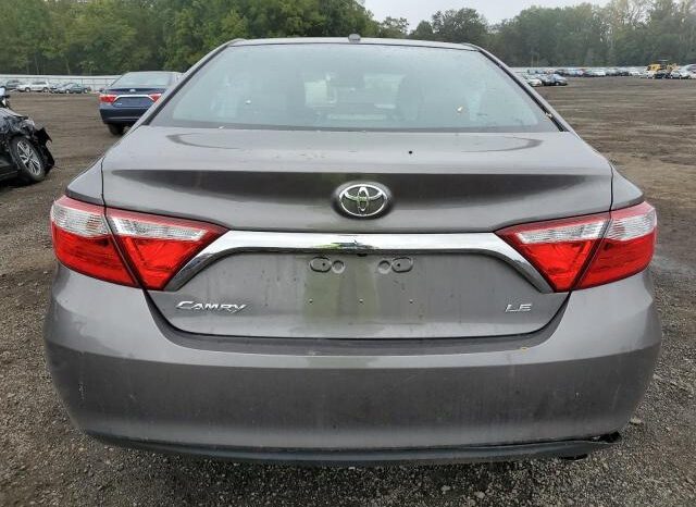 
								2016 Toyota Camry le full									