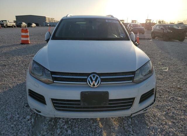 
								2014 Volkswagen Touareg full									