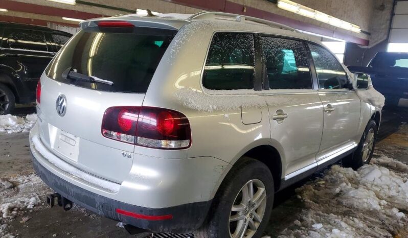 
								2008 Volkswagen Touareg full									