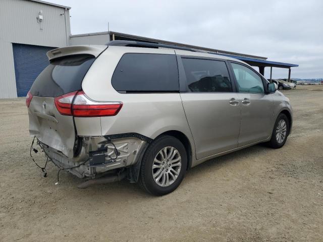 2016 Toyota Sienna xle
