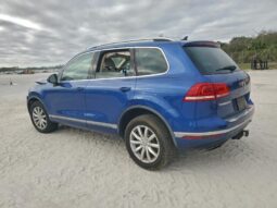 
										2016 Volkswagen Touareg full									