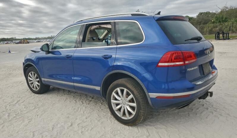 
								2016 Volkswagen Touareg full									