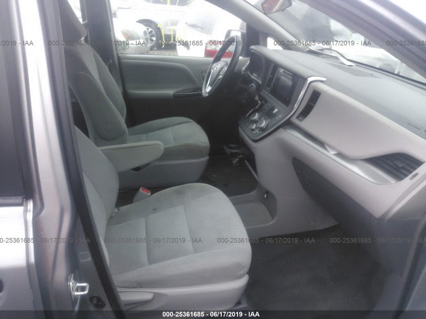 2015 Toyota Sienna