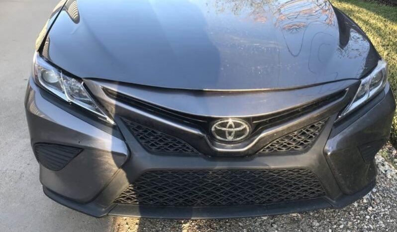 
								2019 Toyota Camry full									