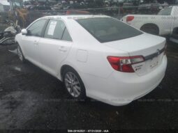 
										2014 Toyota Camry full									