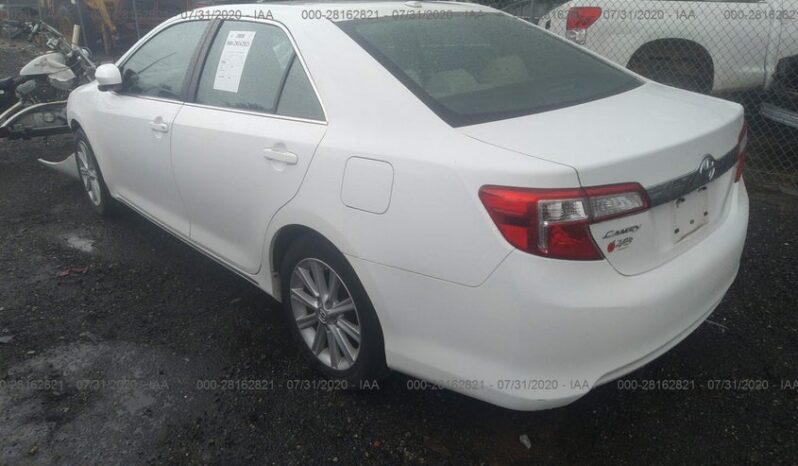 
								2014 Toyota Camry full									