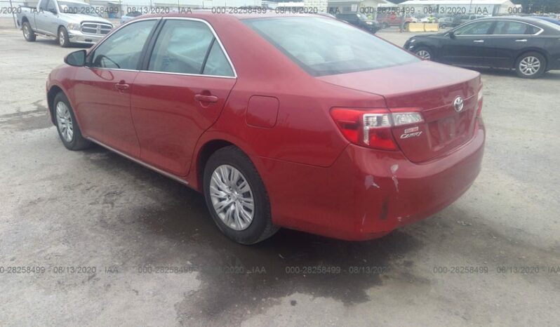 
								2014 Toyota Camry full									