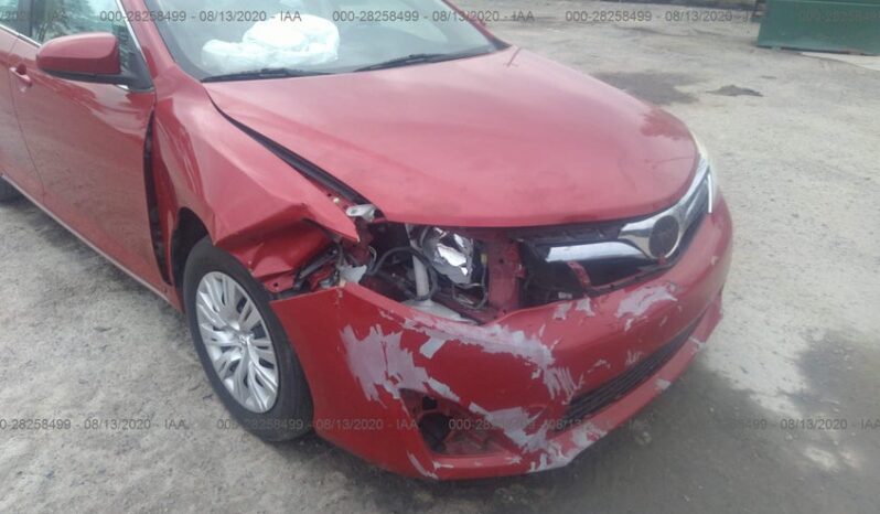 
								2014 Toyota Camry full									