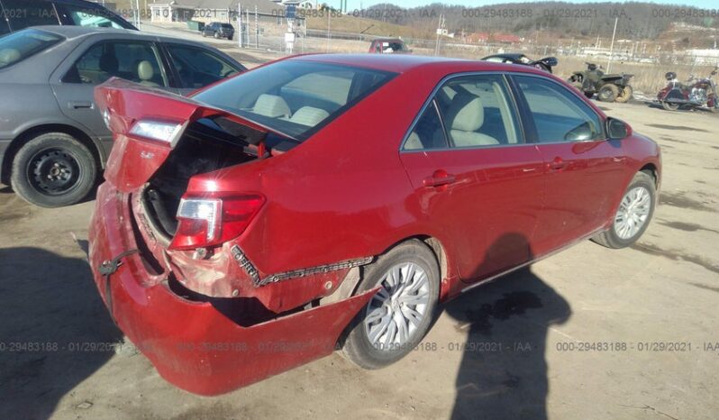 
								2012 Toyota Camry full									