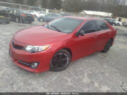 
										2014 Toyota Camry full									
