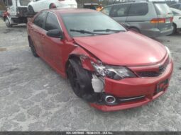 
										2014 Toyota Camry full									