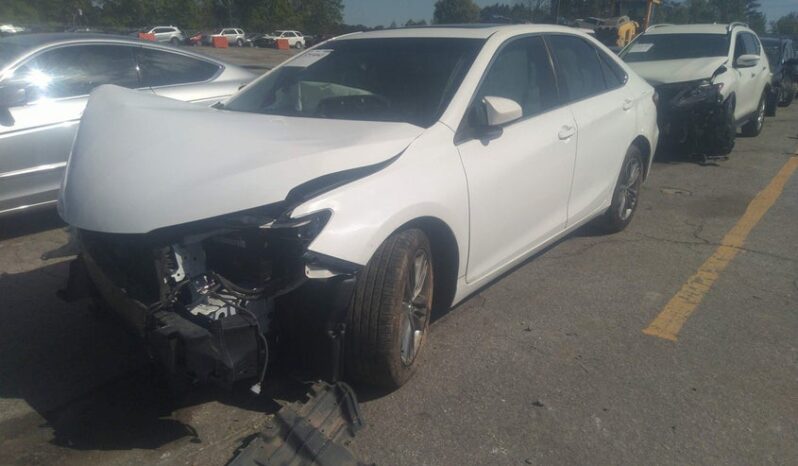 
								2016 Toyota Camry full									